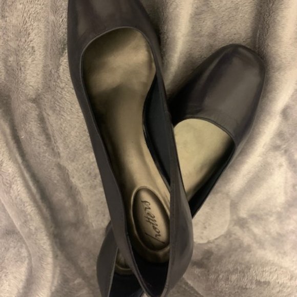 Trotters Navy Nappa leather – 10.5C (or 10.5W) - NEW IN BOX - Picture 1 of 3